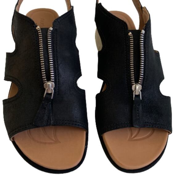 Nurture Wedge Sandal Sersey Black Leather Zipper Wedge Sandals Size 10 NIB - Picture 3 of 11